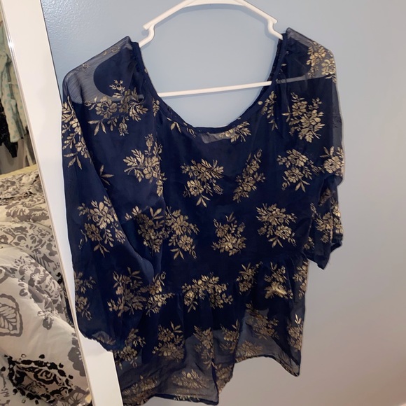 Blue Abercrombie blouse - Picture 2 of 4